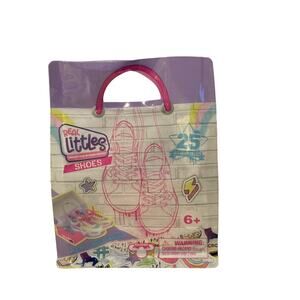 Real Littles Shoe Mystery Pair Micro Collector Box Set of 4
